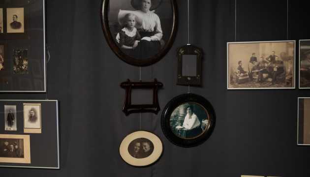 Подорож крізь час: Виставка міської фотографії 1850–1930 років у Музеї історії Києва