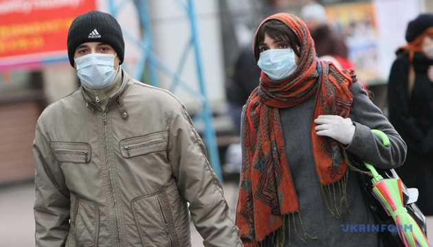 Грипозний сезон у Києві: майже 10 000 випадків за тиждень, медики закликають до обережності