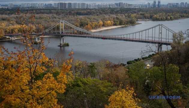 У Києві середньомісячна температура цієї осені становила +10,5°