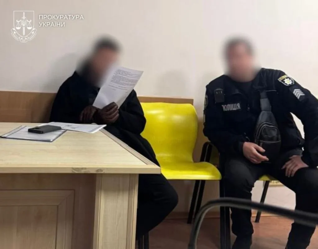 У Києві затримали чоловіка, який убив 89-річну бабусю та намагався вбити матір