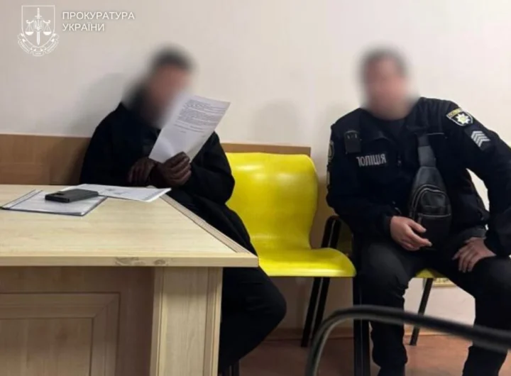 У Києві затримали чоловіка, який убив 89-річну бабусю та намагався вбити матір