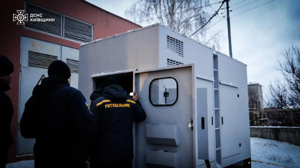 У Вишгороді встановили та підключили потужні генератори поблизу житлових будинків - ДСНС вивчає ситуацію та попереджає про можливі ризики для мешканців.