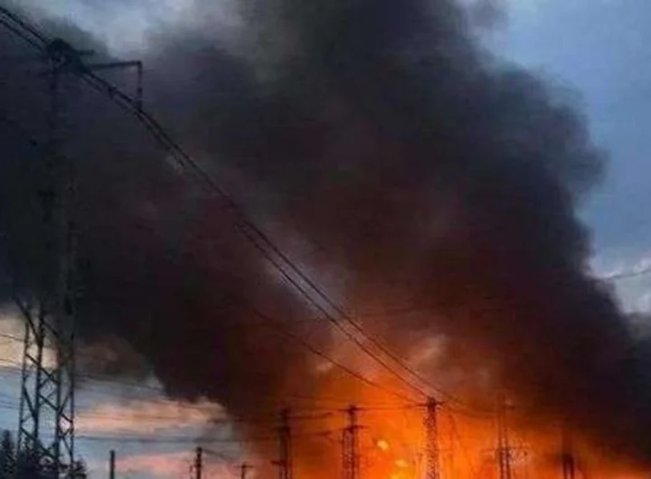 "Нічна атака на Київ: один загиблий, 4 поранених, руйнування у п'яти районах столиці та перебої з електропостачанням - заява мера".