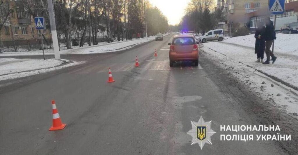 Трагедія на дорозі: авто збило 75-річну жінку на пішохідному переході в Миронівці