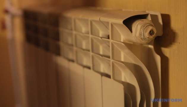У Києві без опалення залишаються 67 багатоповерхівок: мешканці змушені долати холод у власних оселях