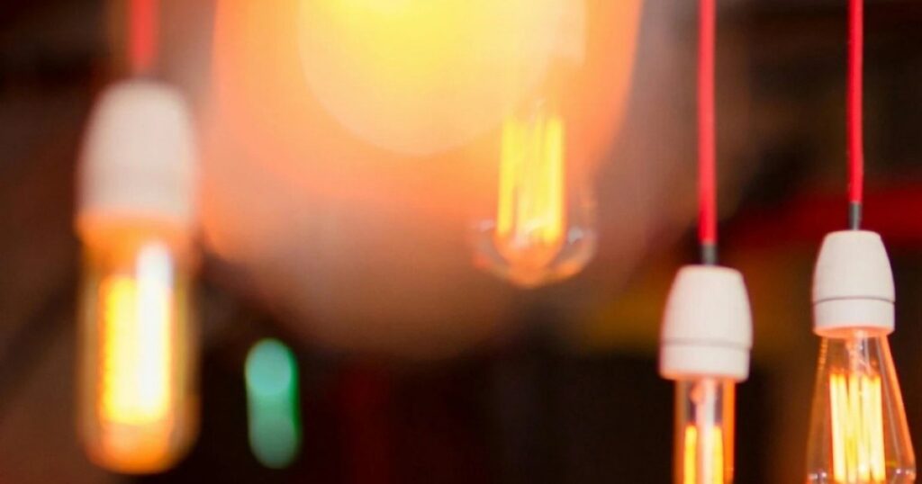 8 березня на Київщині вимикатимуть світло: важлива інформація для мешканців щодо відключень та підготовки до них