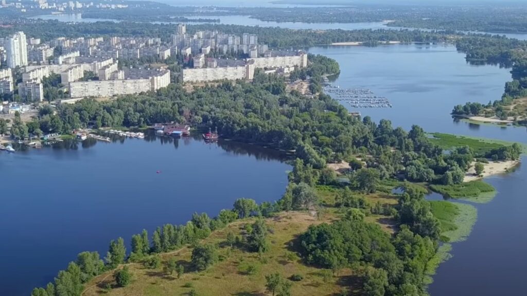 Пішохідний міст за 65 млн грн з'єднає парк на Прирічній в Оболоні з іншими районами міста