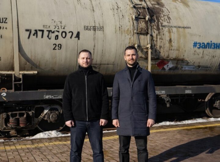 "Польща надала Києву життєво важливу допомогу: сотні тонн дизельного палива для генераторів і котелень, забезпечуючи тепло та електрику в регіоні".