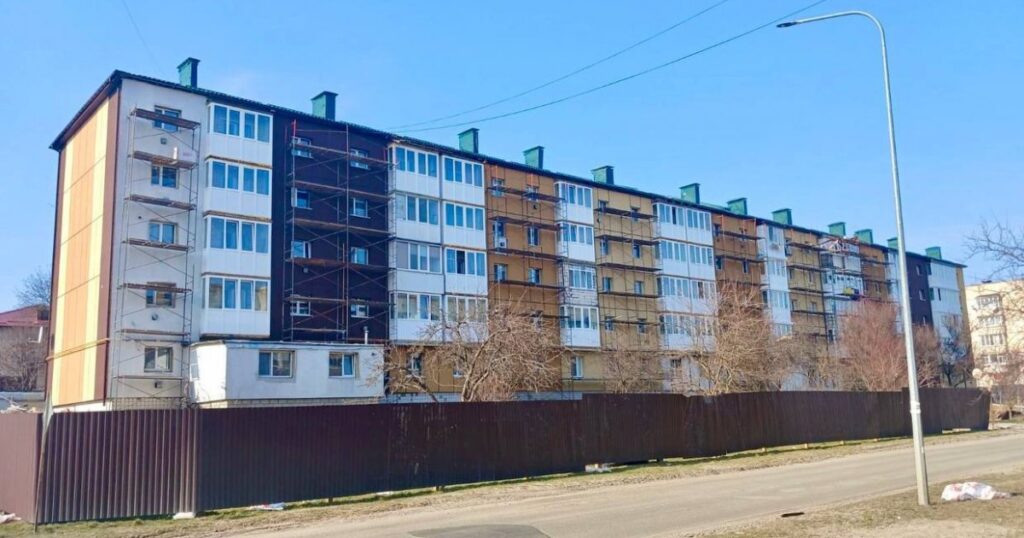 Відродження з попелу: як відбудова зруйнованого будинку в Макарові під Києвом змінює життя місцевих мешканців